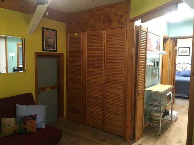 One Bedroom Efficiency Apartment Available For Winter Lease